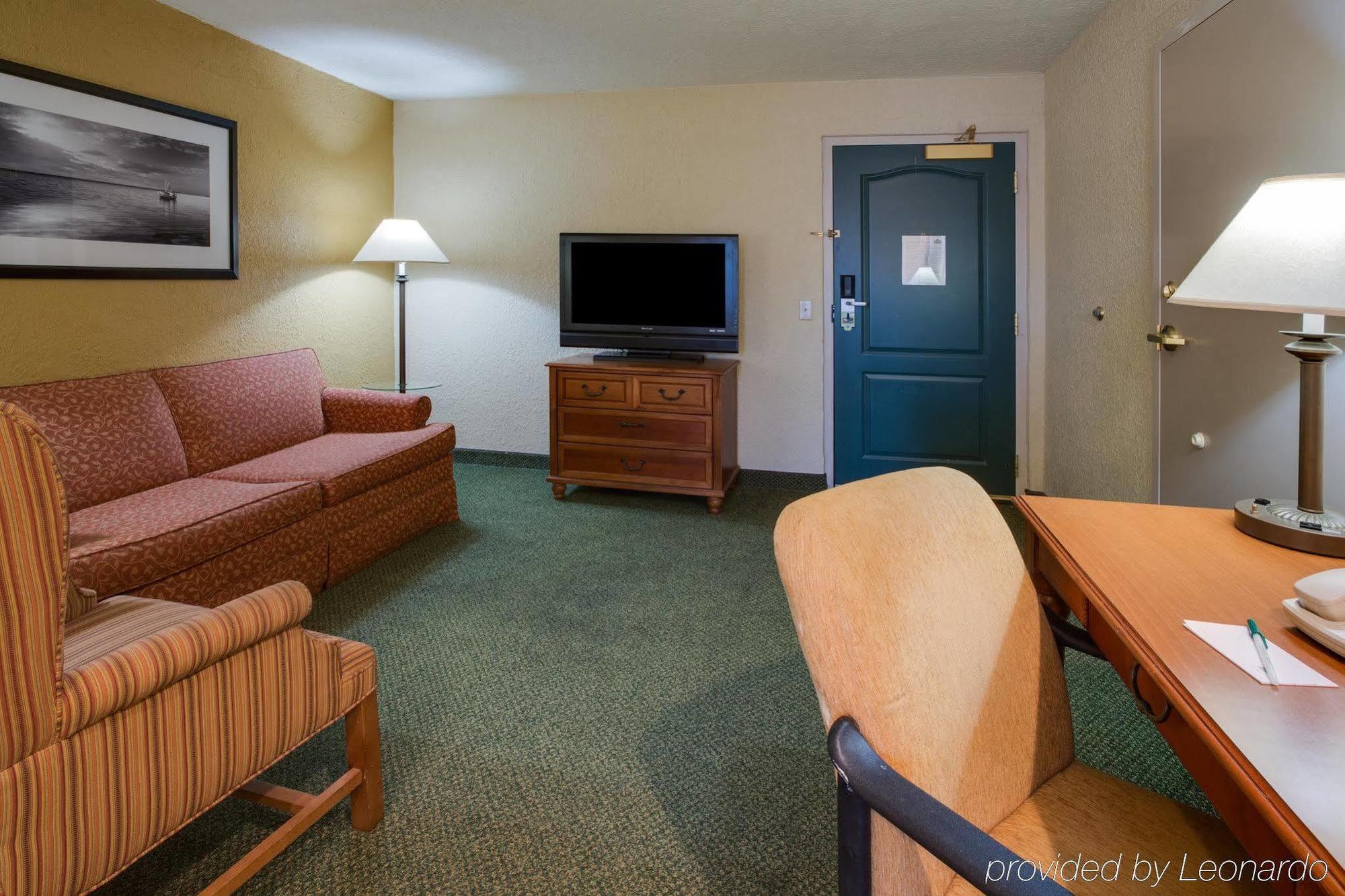 Surestay Plus Hotel By Best Western Vero Beach Extérieur photo